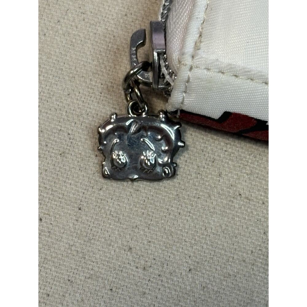 Universal Studios Betty Boop Wallet White with Red Metalliac Thread - Picture 2 of 7